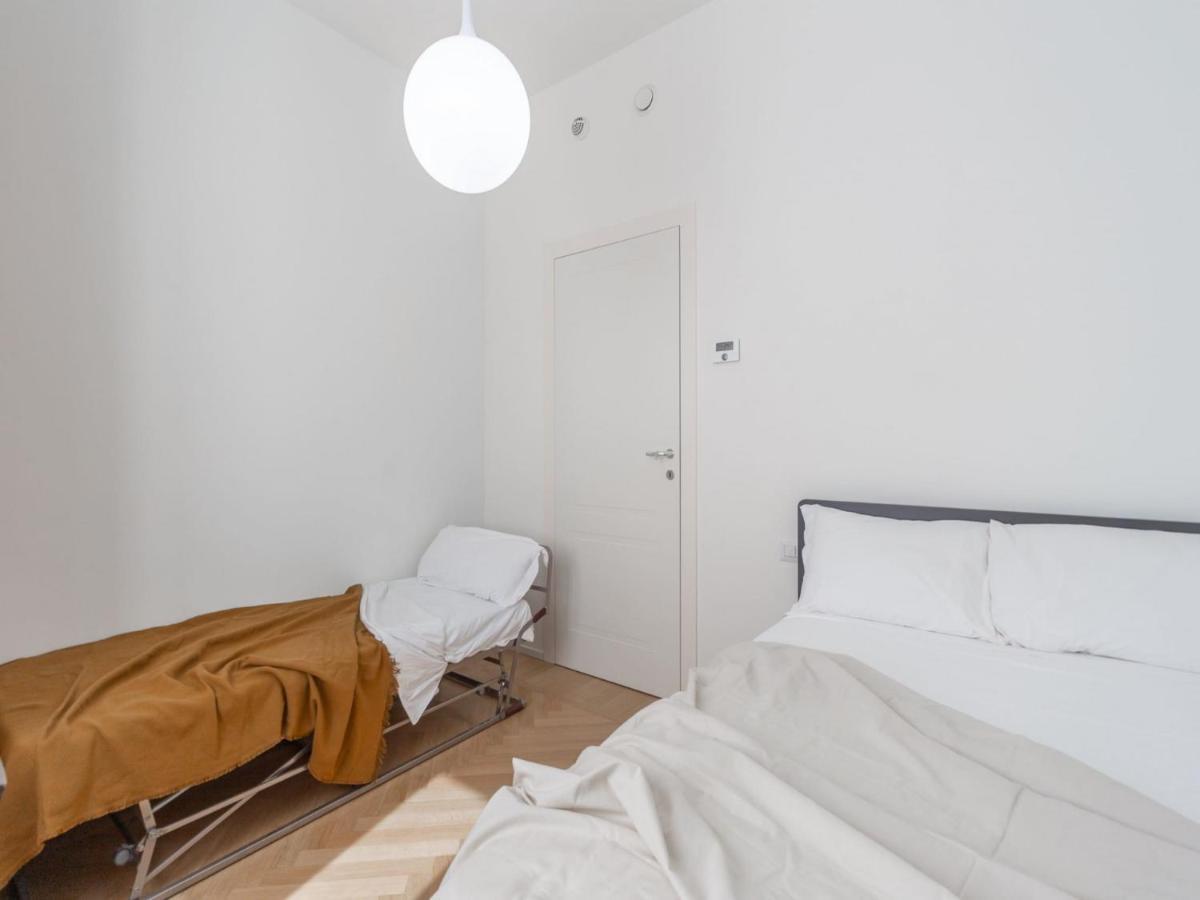 The Best Rent - Spacious Three-Bedroom Apartment With Terrace Μιλάνο Εξωτερικό φωτογραφία